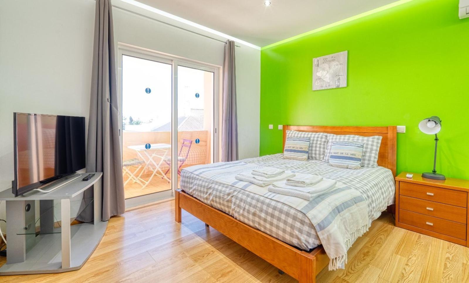 Full Private 300Sqm Villa Jacuzzi Heated Pool Ideal & Quiet Location Albufeira Eksteriør billede