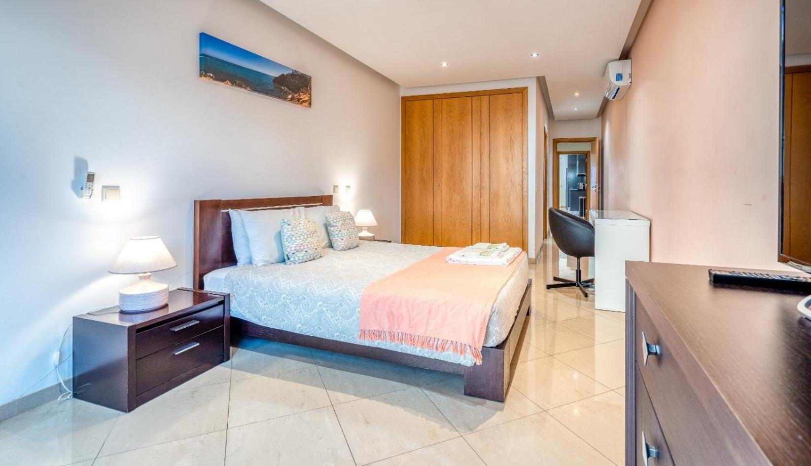 Full Private 300Sqm Villa Jacuzzi Heated Pool Ideal & Quiet Location Albufeira Eksteriør billede
