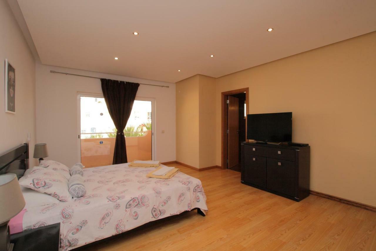 Full Private 300Sqm Villa Jacuzzi Heated Pool Ideal & Quiet Location Albufeira Eksteriør billede
