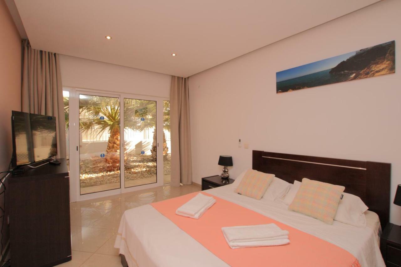 Full Private 300Sqm Villa Jacuzzi Heated Pool Ideal & Quiet Location Albufeira Eksteriør billede