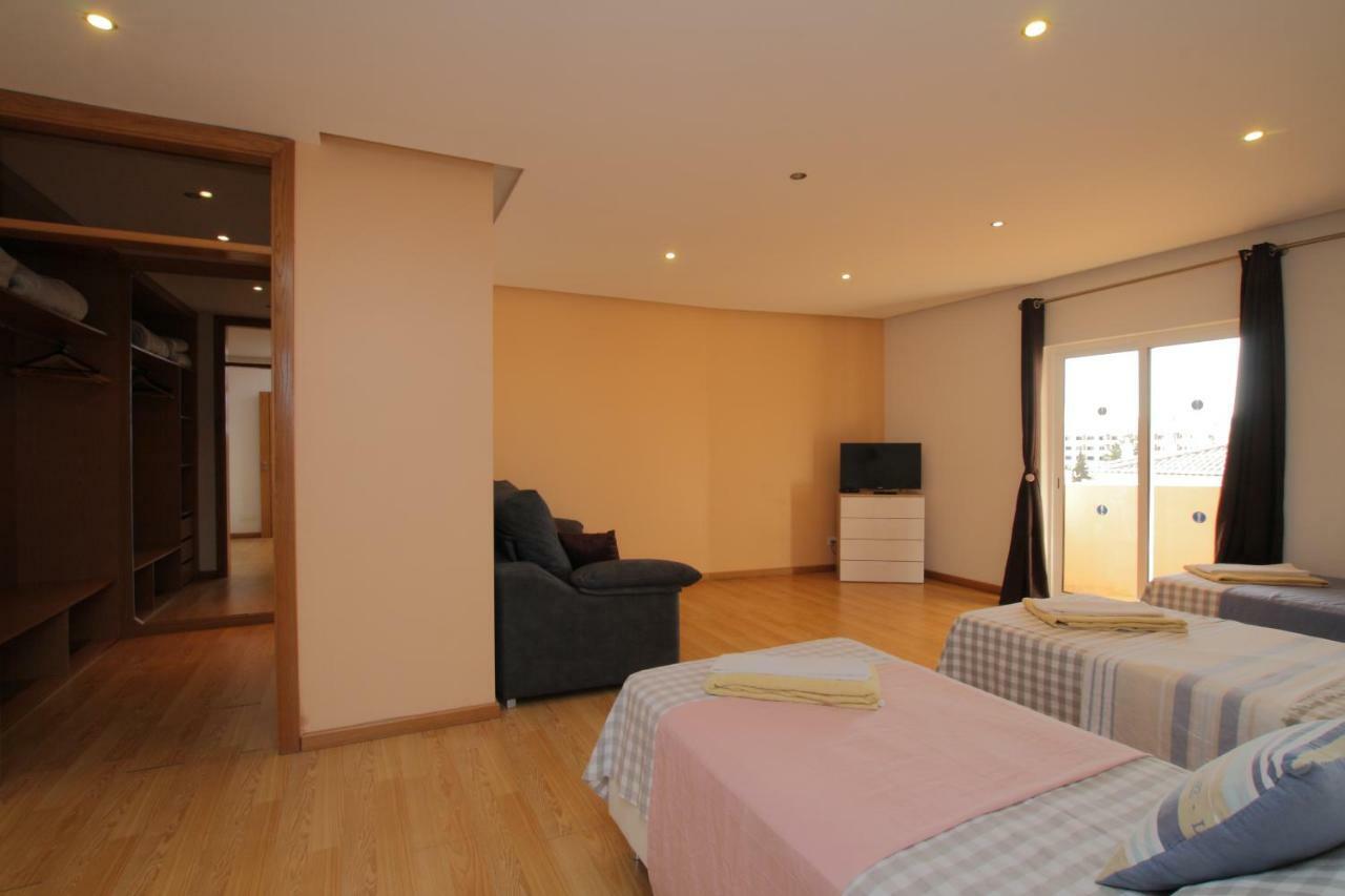 Full Private 300Sqm Villa Jacuzzi Heated Pool Ideal & Quiet Location Albufeira Eksteriør billede