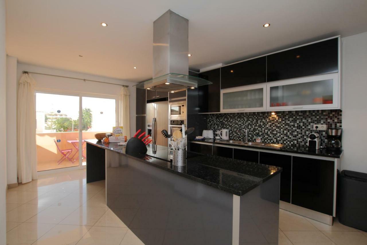 Full Private 300Sqm Villa Jacuzzi Heated Pool Ideal & Quiet Location Albufeira Eksteriør billede